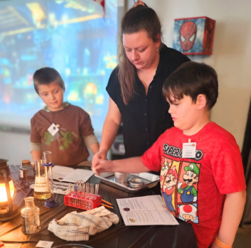 Hailey works with two students